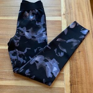 NWOT Banana Republic Reversible Neoprene Legging